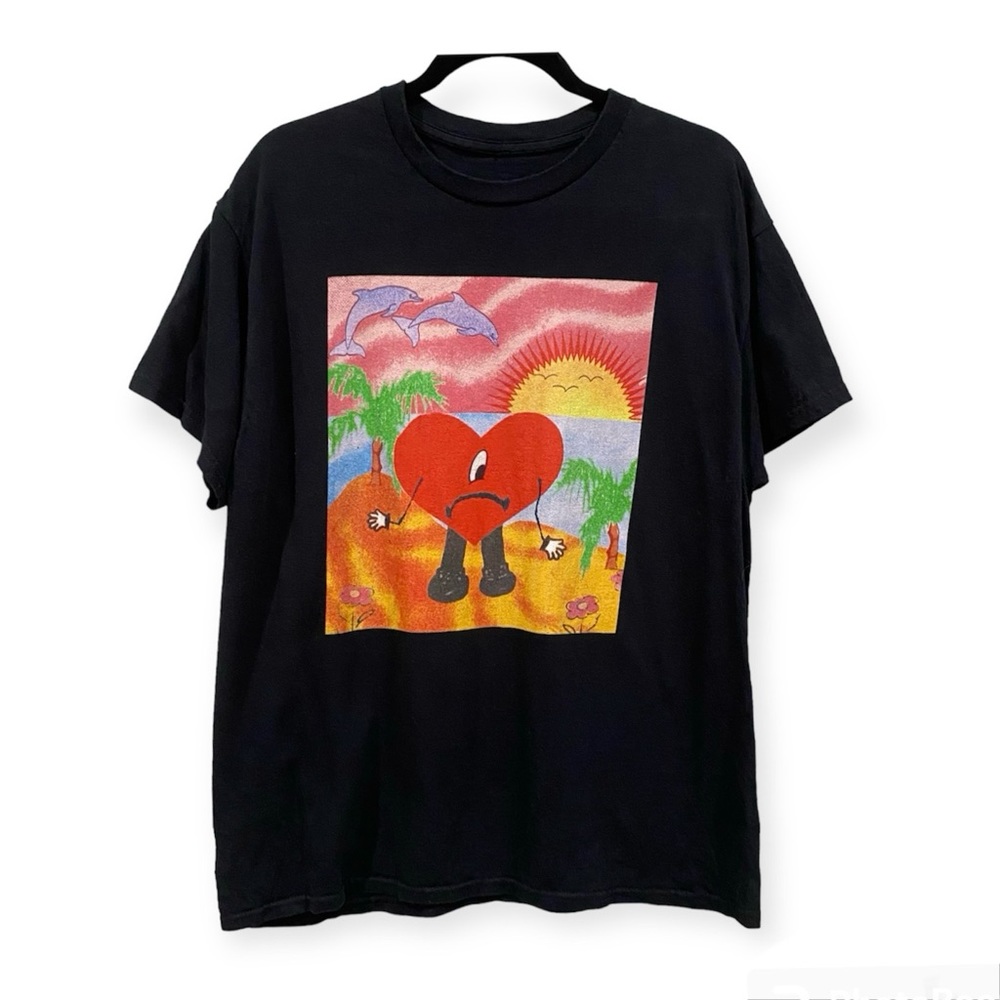 Bad Bunny Un Verano Sin Ti Unisex Sad Heart Graphic T-Shirt Black Medium